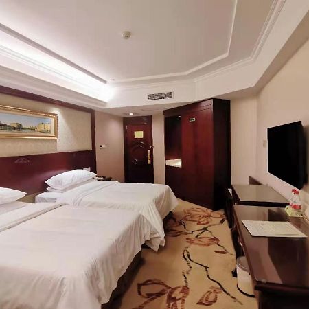 Vienna Hotel Changnan Nanchang County Exterior photo